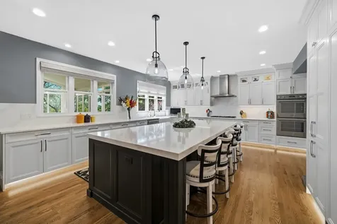 1139 Magnolia Road Mundelein IL 60060