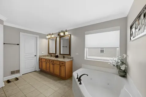 1139 Magnolia Road Mundelein IL 60060