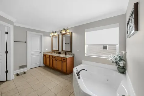 1139 Magnolia Road Mundelein IL 60060
