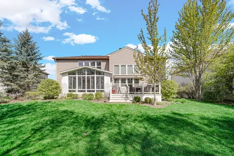 1139 Magnolia Road Mundelein IL 60060