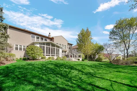 1139 Magnolia Road Mundelein IL 60060