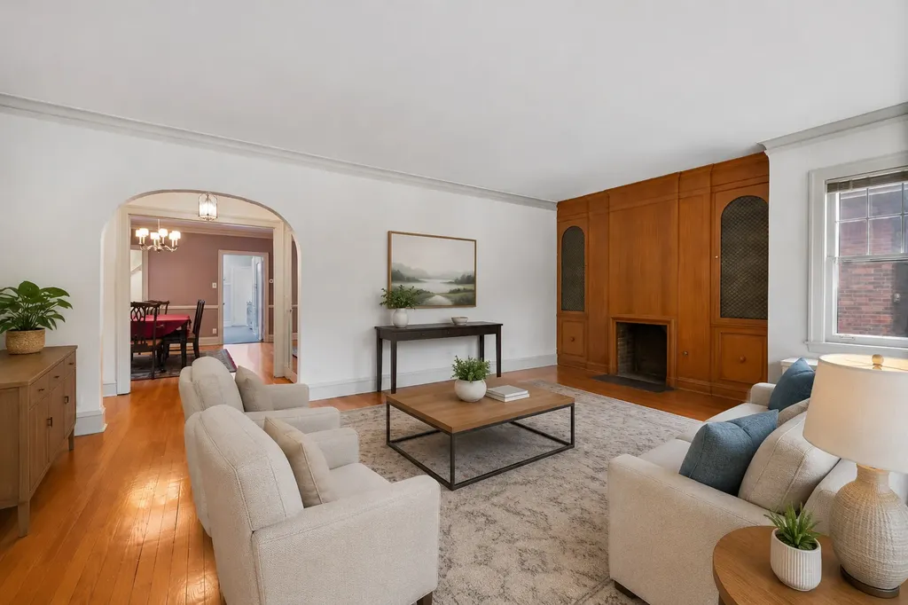 2531 West Morse Avenue Chicago IL 60645