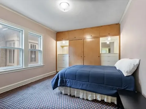 2531 West Morse Avenue Chicago IL 60645