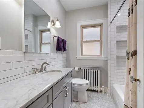 2531 West Morse Avenue Chicago IL 60645