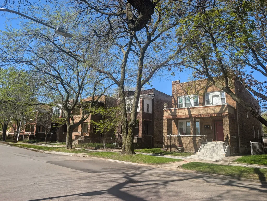 7933 South Harvard Avenue Chicago IL 60620