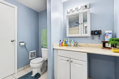 1S217 Stratford Lane Villa Park IL 60181