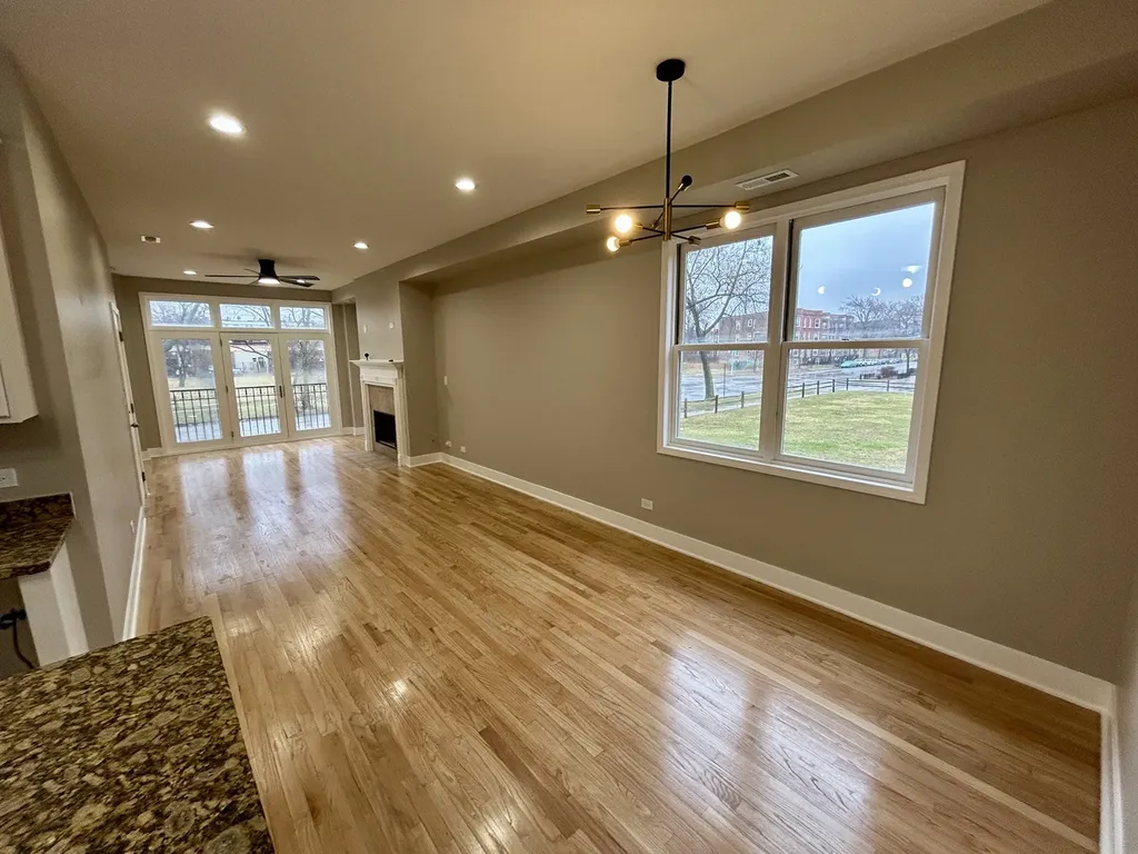 5642 South Prairie Avenue Chicago IL 60637