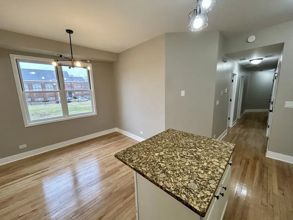 5642 South Prairie Avenue Chicago IL 60637