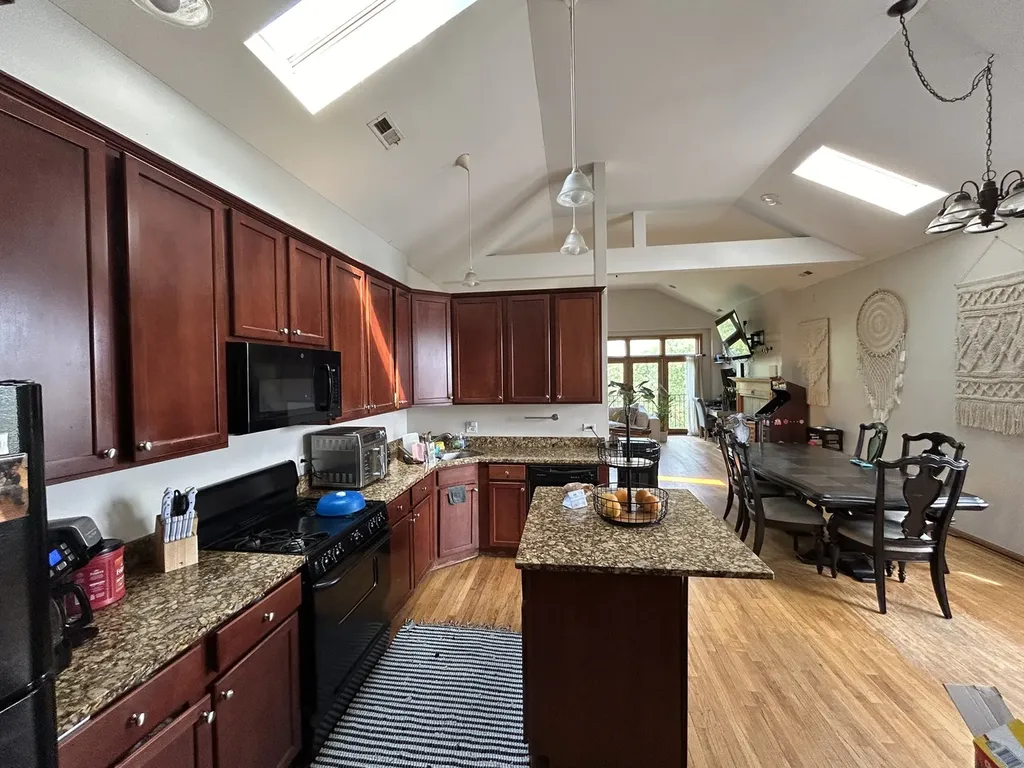 5642 South Prairie Avenue Chicago IL 60637