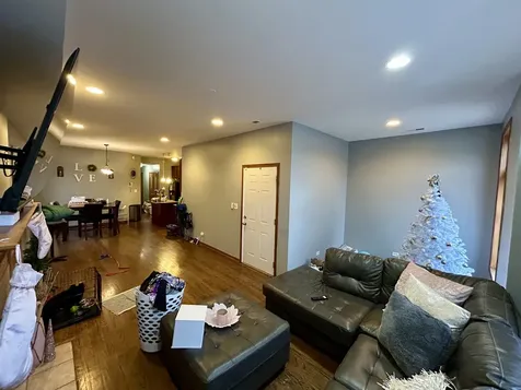 5642 South Prairie Avenue Chicago IL 60637