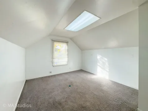 8S057 South Vine Street Burr Ridge IL 60527