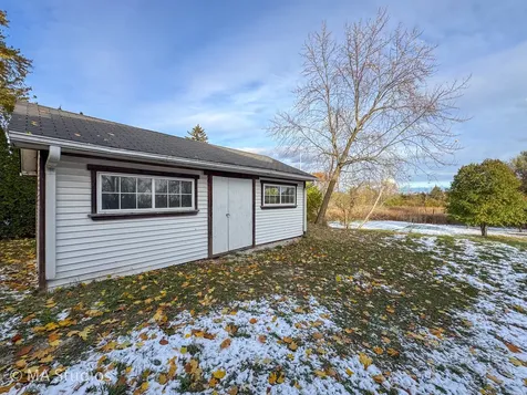 8S057 South Vine Street Burr Ridge IL 60527