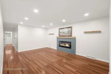 431 West Millers Road Des Plaines IL 60016