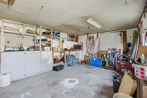 102 18TH Avenue Moline IL 61265