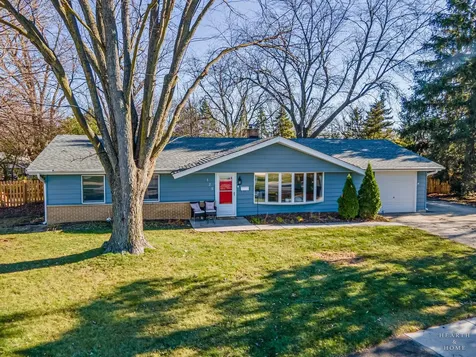 125 Weymouth Court Schaumburg IL 60193