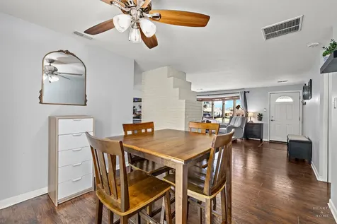 125 Weymouth Court Schaumburg IL 60193