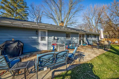 125 Weymouth Court Schaumburg IL 60193
