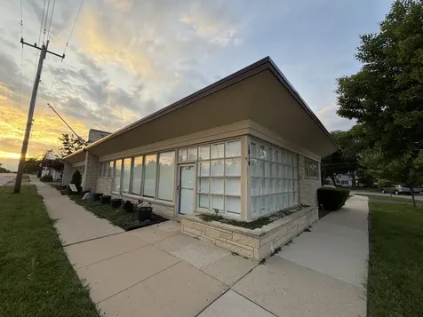 1818 East Northwest Highway Arlington Heights IL 60004