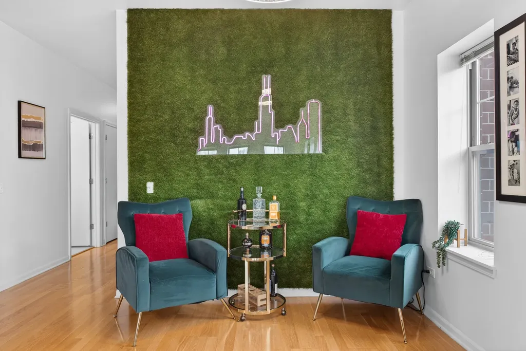 16 West 36th Street Chicago IL 60609