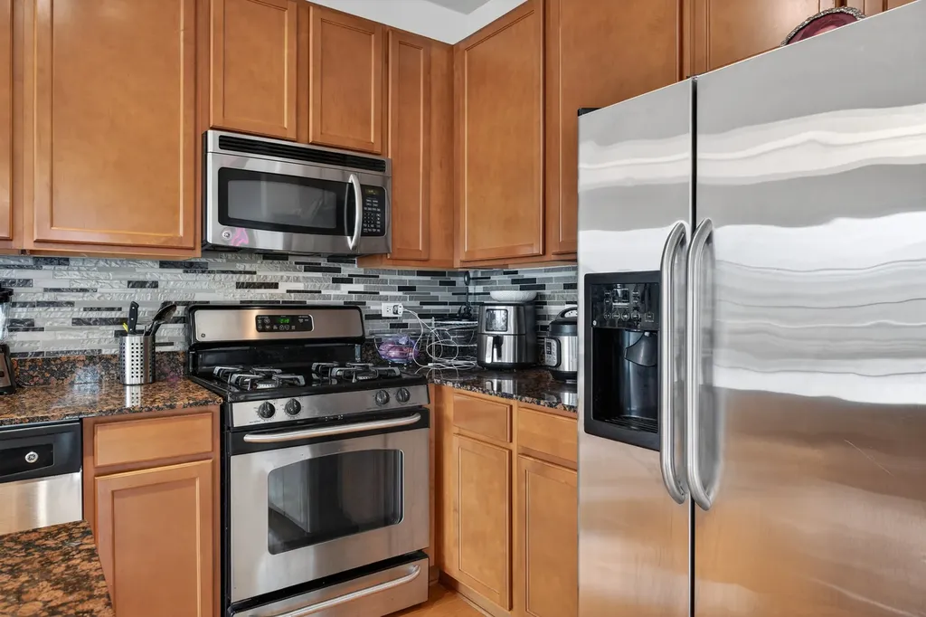 16 West 36th Street Chicago IL 60609