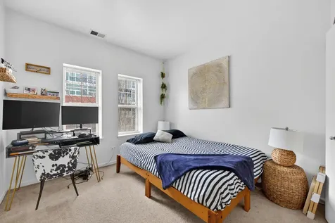 16 West 36th Street Chicago IL 60609