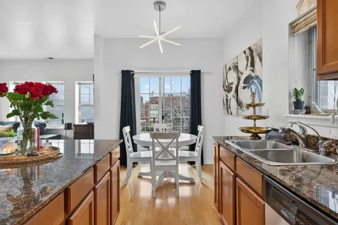 16 West 36th Street Chicago IL 60609