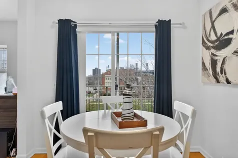 16 West 36th Street Chicago IL 60609