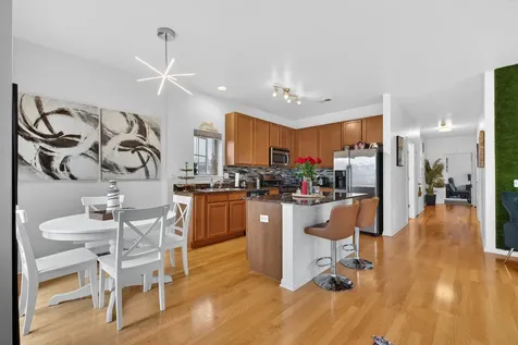 16 West 36th Street Chicago IL 60609