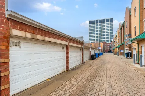 16 West 36th Street Chicago IL 60609