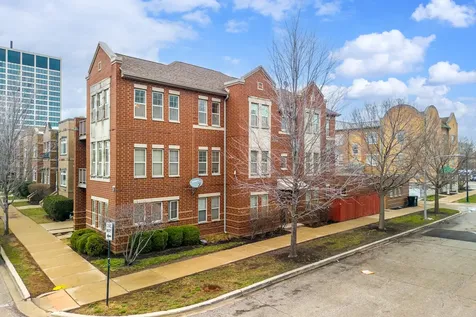 16 West 36th Street Chicago IL 60609