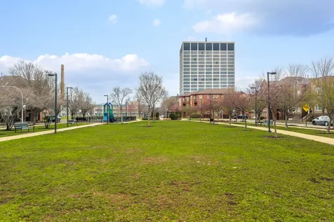 16 West 36th Street Chicago IL 60609