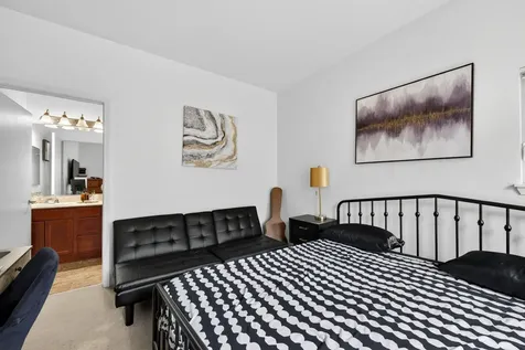 16 West 36th Street Chicago IL 60609