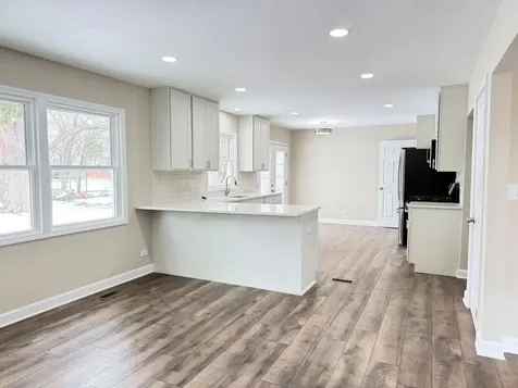 711 Woodhollow Lane Buffalo Grove IL 60089