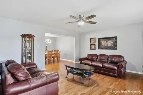 4816 West Courtland Trail Mchenry IL 60050