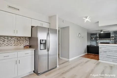 4816 West Courtland Trail Mchenry IL 60050