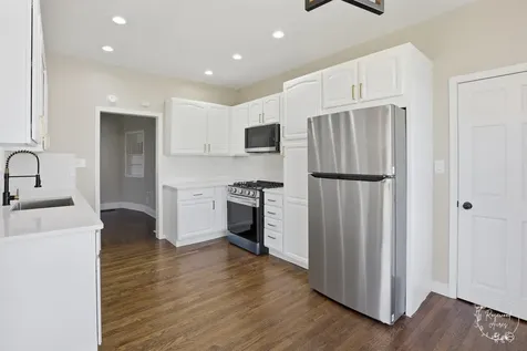 395 East 1st Avenue Clifton IL 60927