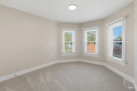 395 East 1st Avenue Clifton IL 60927