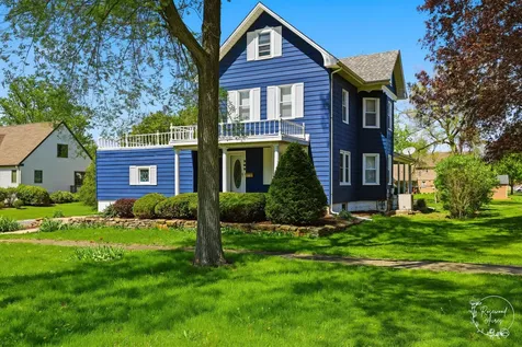 395 East 1st Avenue Clifton IL 60927