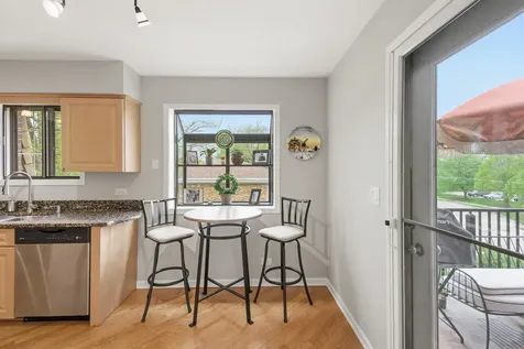 385 Duane Street Glen Ellyn IL 60137