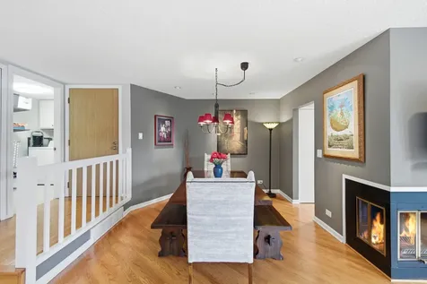 385 Duane Street Glen Ellyn IL 60137