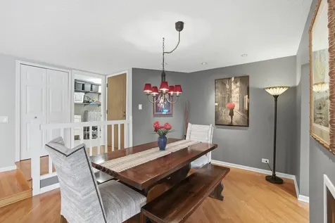 385 Duane Street Glen Ellyn IL 60137