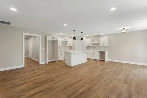 202 West Evergreen Drive St. Joseph IL 61873