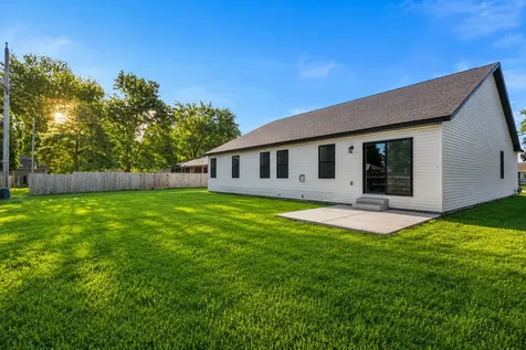 202 West Evergreen Drive St. Joseph IL 61873