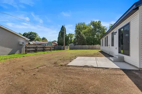 202 West Evergreen Drive St. Joseph IL 61873