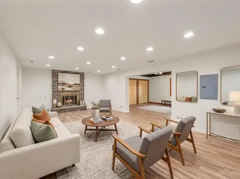 3116 Mary Kay Lane Glenview IL 60026