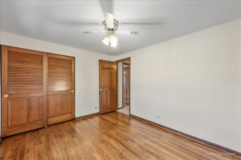3116 Mary Kay Lane Glenview IL 60026