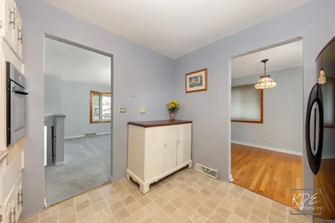 5385 Westview Lane Lisle IL 60532