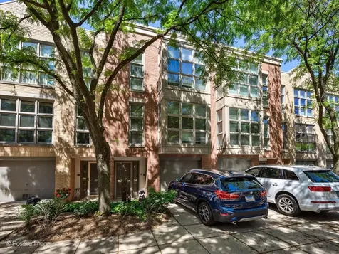 2365 North Wayne Avenue Chicago IL 60614