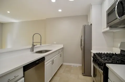 2365 North Wayne Avenue Chicago IL 60614