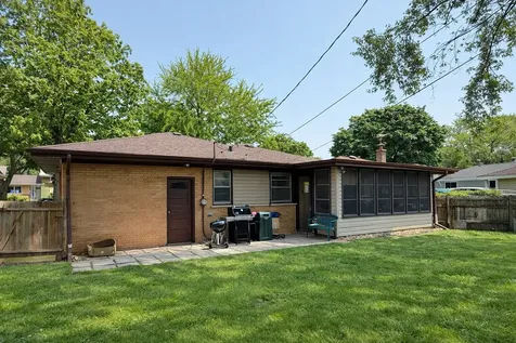 502 South Edward Street Mount Prospect IL 60056